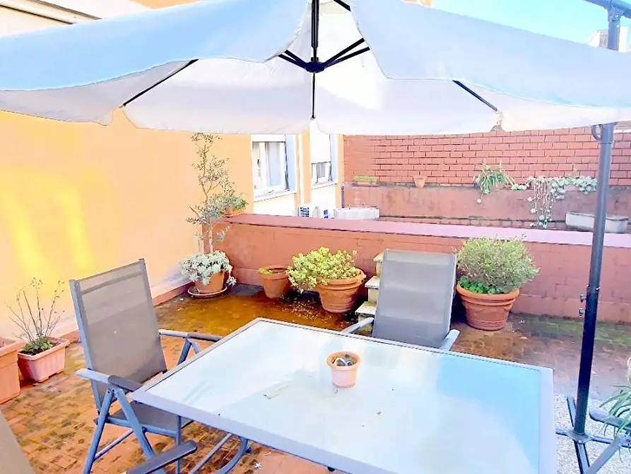 Immagine 42 di Appartamento in vendita  a Carrara