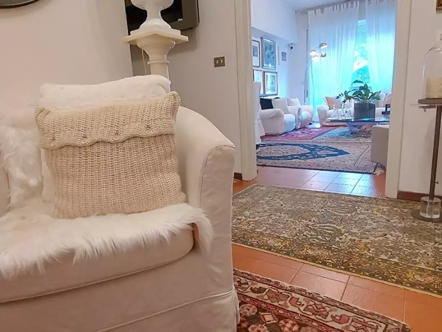 Immagine 13 di Appartamento in vendita  a Carrara