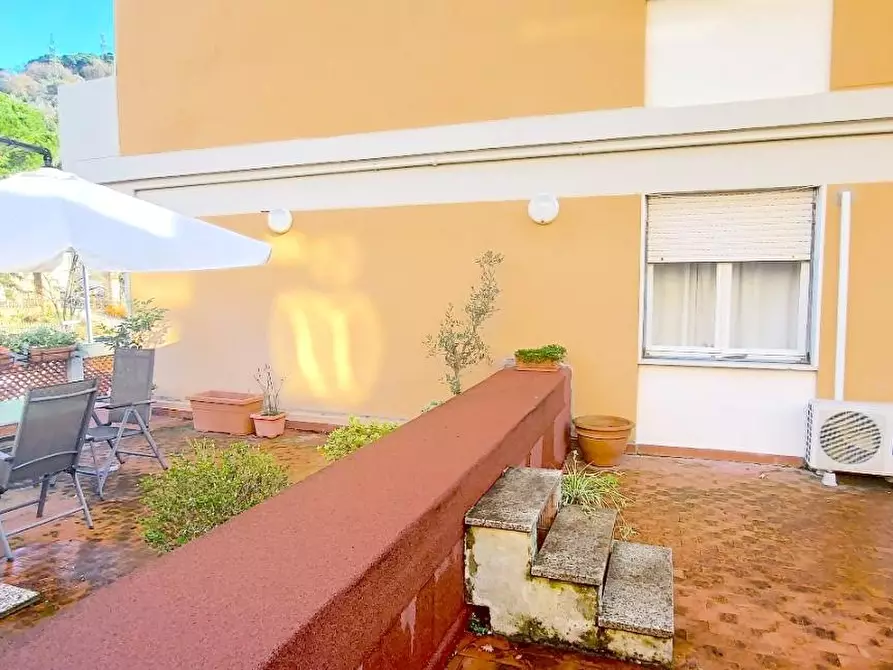 Immagine 45 di Appartamento in vendita  a Carrara