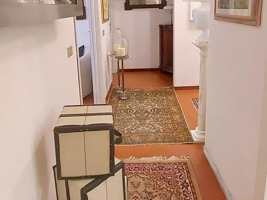 Immagine 14 di Appartamento in vendita  a Carrara