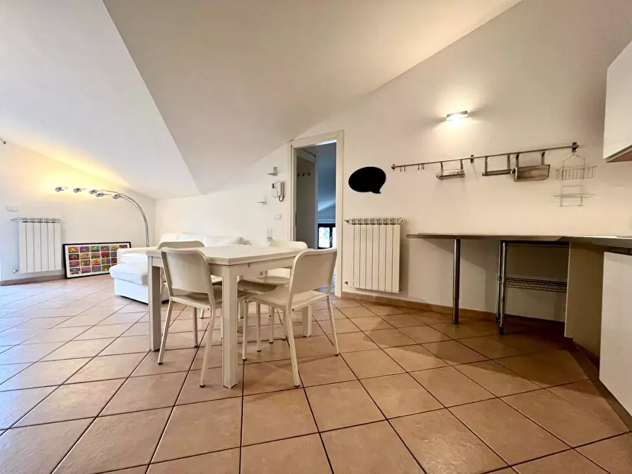 Immagine 3 di Mansarda in vendita  a Massa