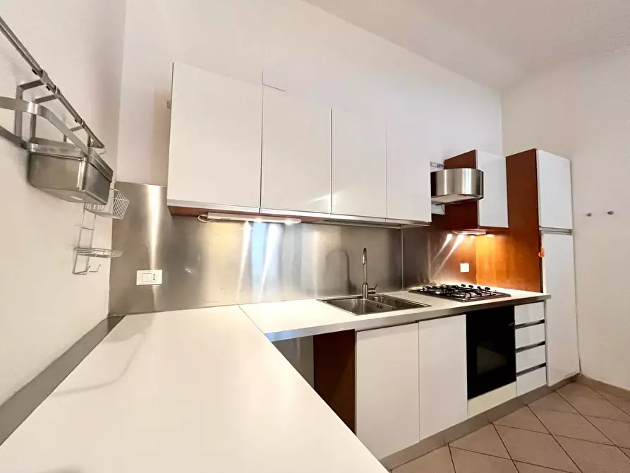 Immagine 4 di Mansarda in vendita  a Massa