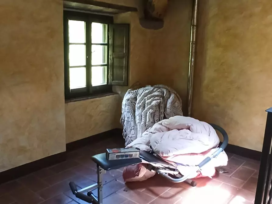Immagine 40 di Porzione di casa in vendita  a Bagni Di Lucca