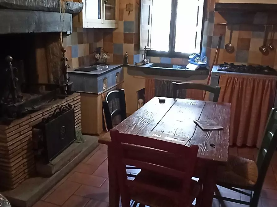 Immagine 20 di Porzione di casa in vendita  a Bagni Di Lucca