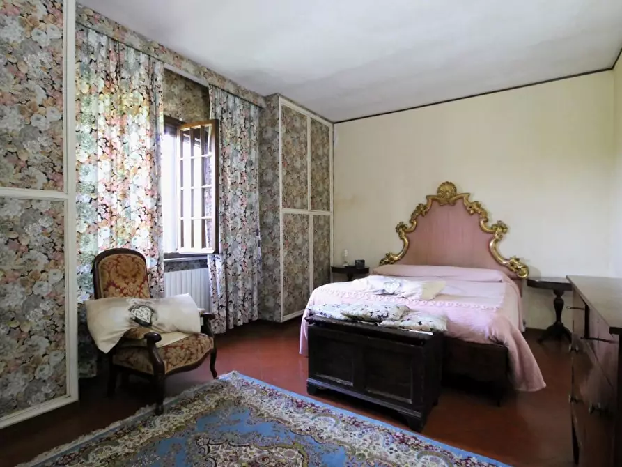 Immagine 28 di Villa in vendita  a Lucca