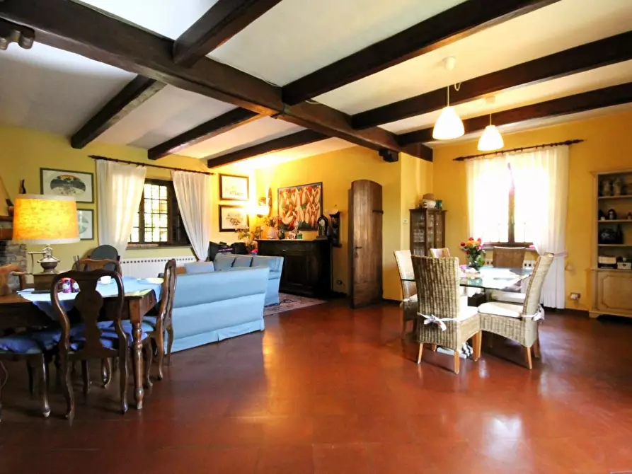 Immagine 22 di Villa in vendita  a Lucca