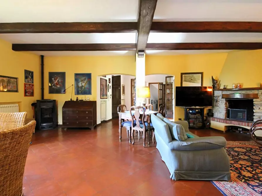 Immagine 25 di Villa in vendita  a Lucca