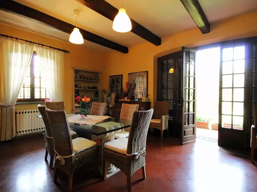 Immagine 24 di Villa in vendita  a Lucca