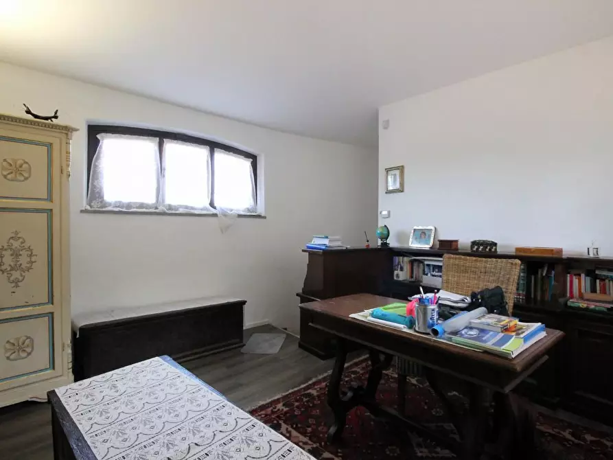 Immagine 35 di Villa in vendita  a Lucca