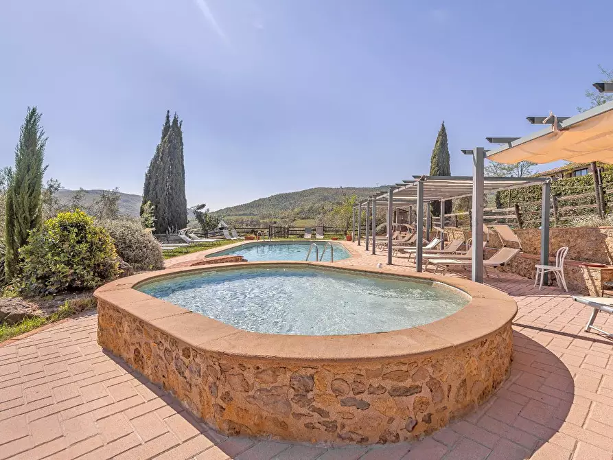 Immagine 5 di Casa colonica in vendita  a Pomarance