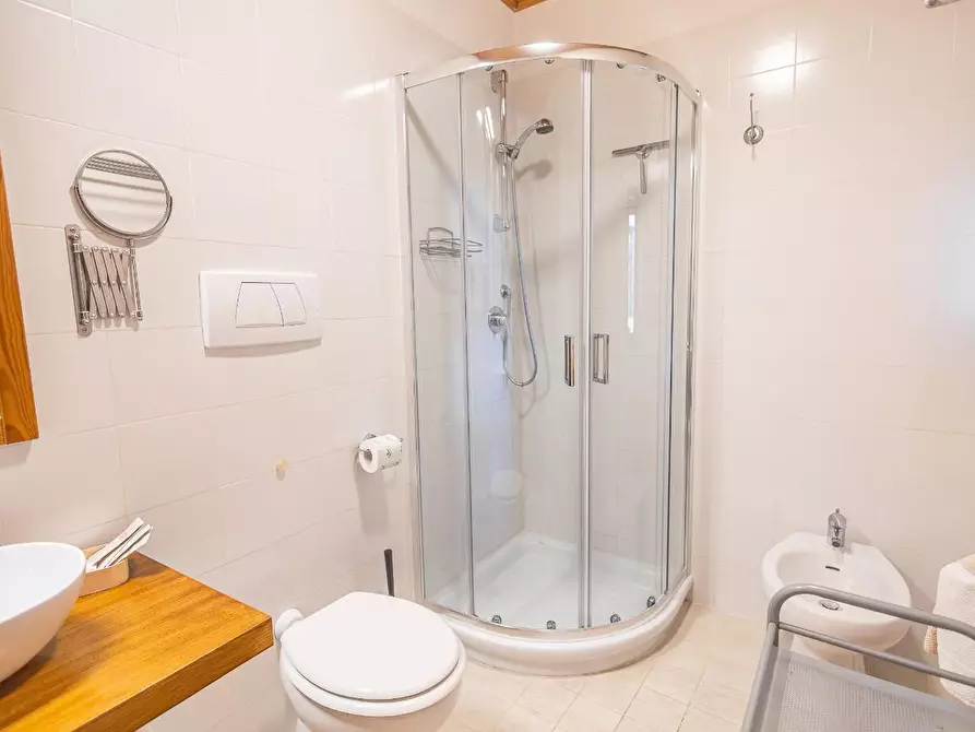 Immagine 22 di Casa colonica in vendita  a Pomarance