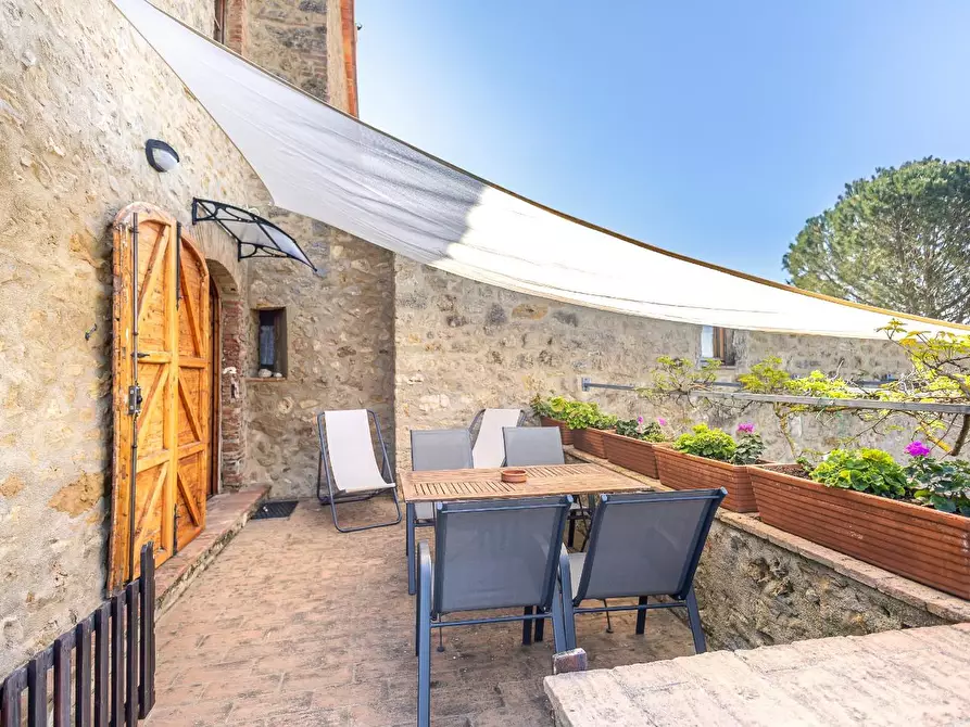 Immagine 10 di Casa colonica in vendita  a Pomarance