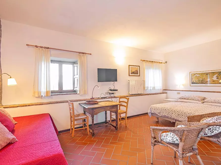 Immagine 19 di Casa colonica in vendita  a Pomarance