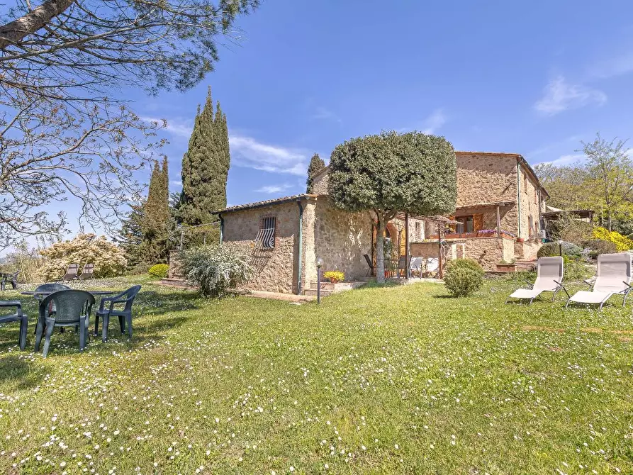 Immagine 13 di Casa colonica in vendita  a Pomarance