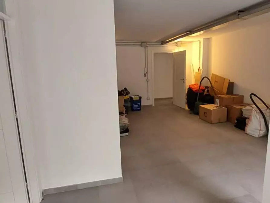 Immagine 5 di Ufficio in vendita  a Vinci