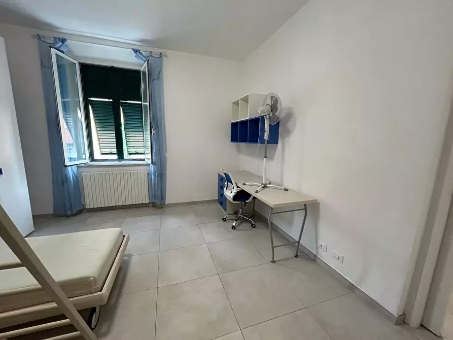 Immagine 19 di Appartamento in vendita  a Livorno