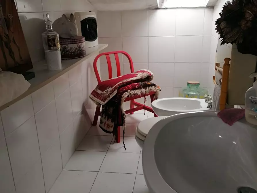 Immagine 26 di Villetta a schiera in vendita  a Carrara