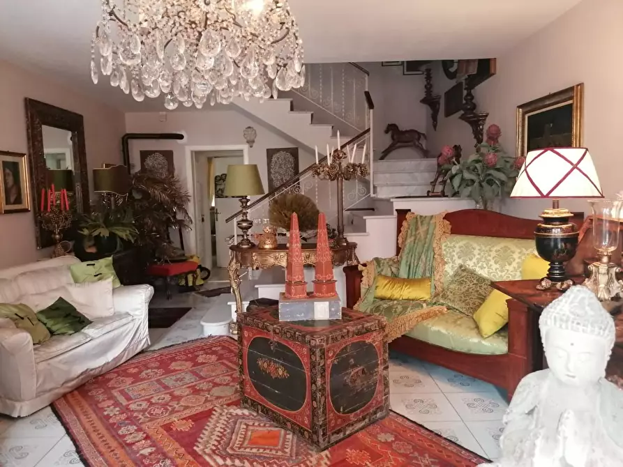 Immagine 7 di Villetta a schiera in vendita  a Carrara