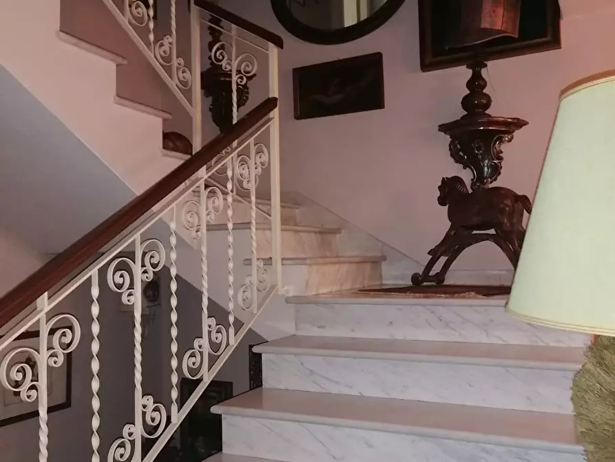 Immagine 13 di Villetta a schiera in vendita  a Carrara