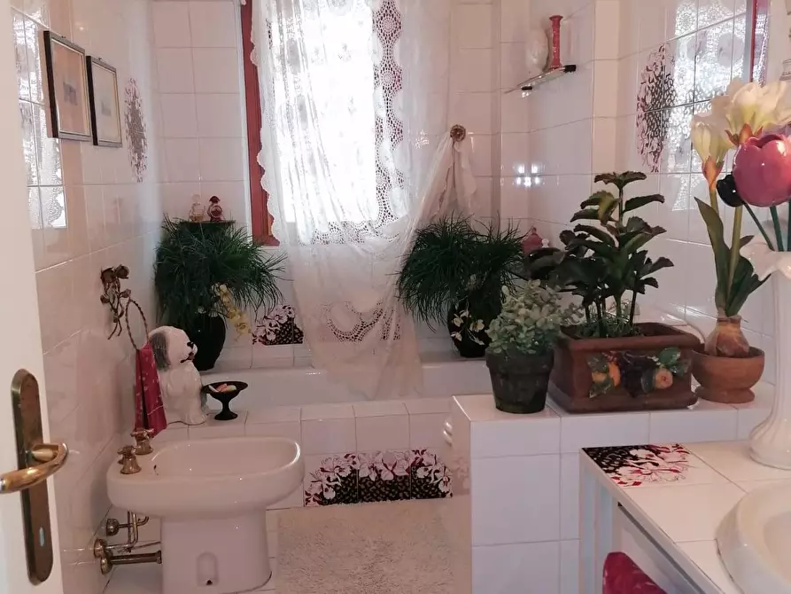 Immagine 23 di Villetta a schiera in vendita  a Carrara