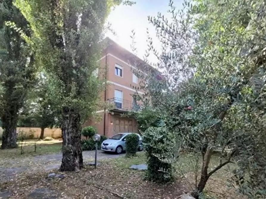 Immagine 28 di Appartamento in vendita  a Pietrasanta