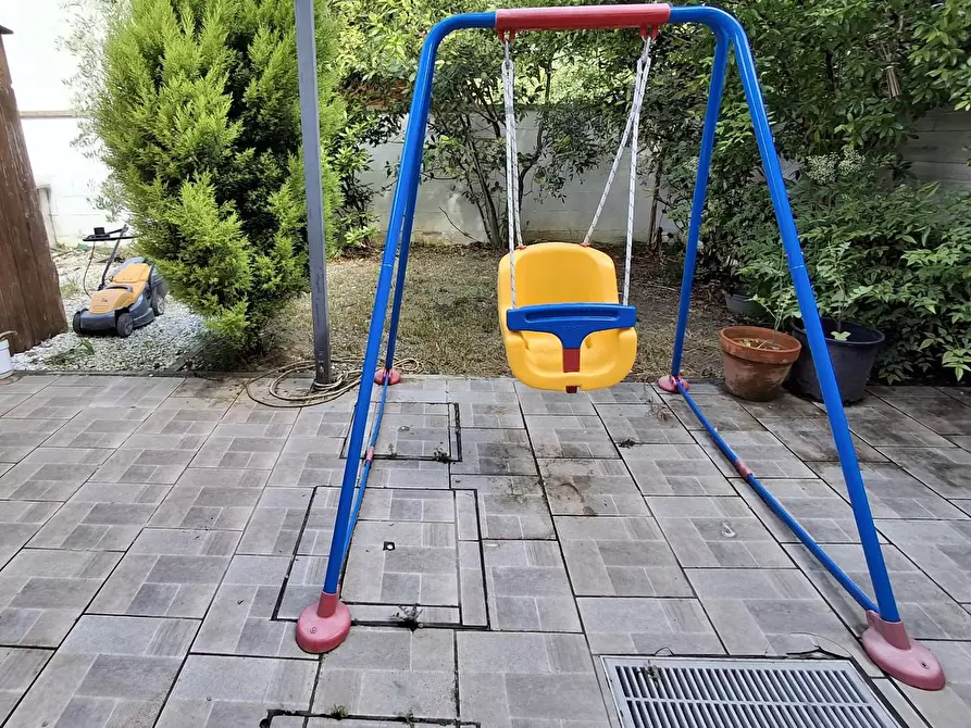 Immagine 15 di Terratetto in vendita  a Capraia E Limite