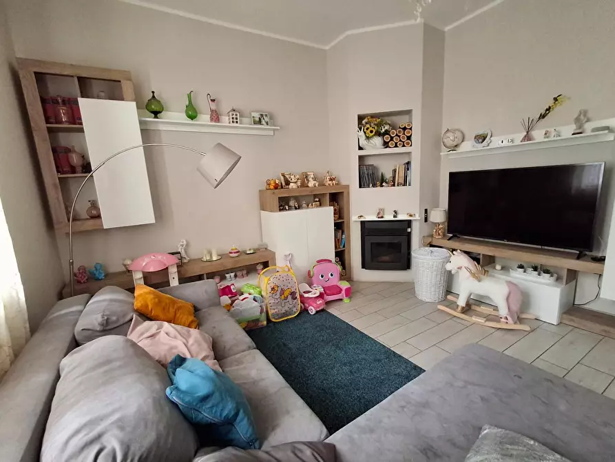 Immagine 4 di Terratetto in vendita  a Capraia E Limite