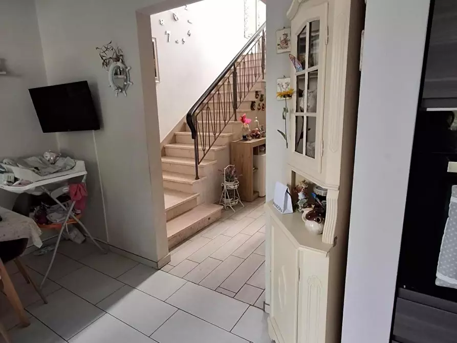 Immagine 13 di Terratetto in vendita  a Capraia E Limite