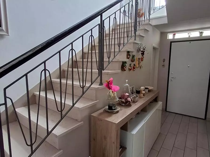 Immagine 8 di Terratetto in vendita  a Capraia E Limite