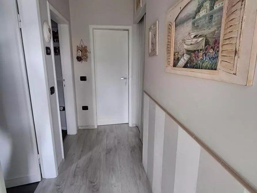 Immagine 21 di Terratetto in vendita  a Capraia E Limite