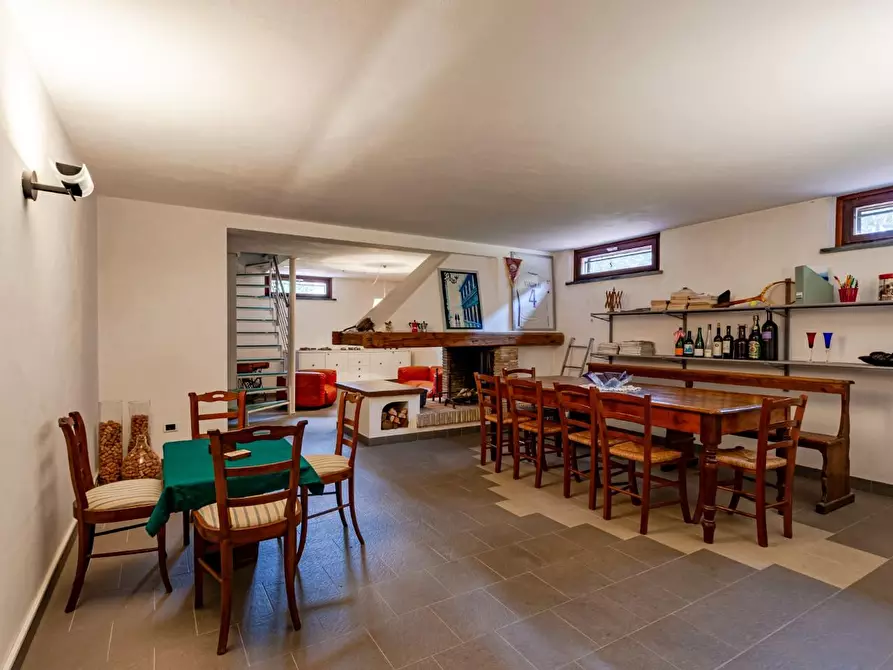 Immagine 27 di Villa in vendita  a San Giuliano Terme