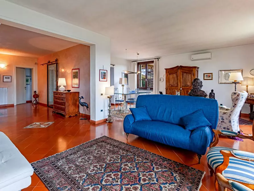 Immagine 18 di Villa in vendita  a San Giuliano Terme