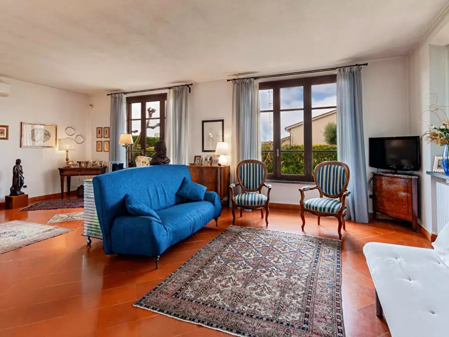 Immagine 17 di Villa in vendita  a San Giuliano Terme