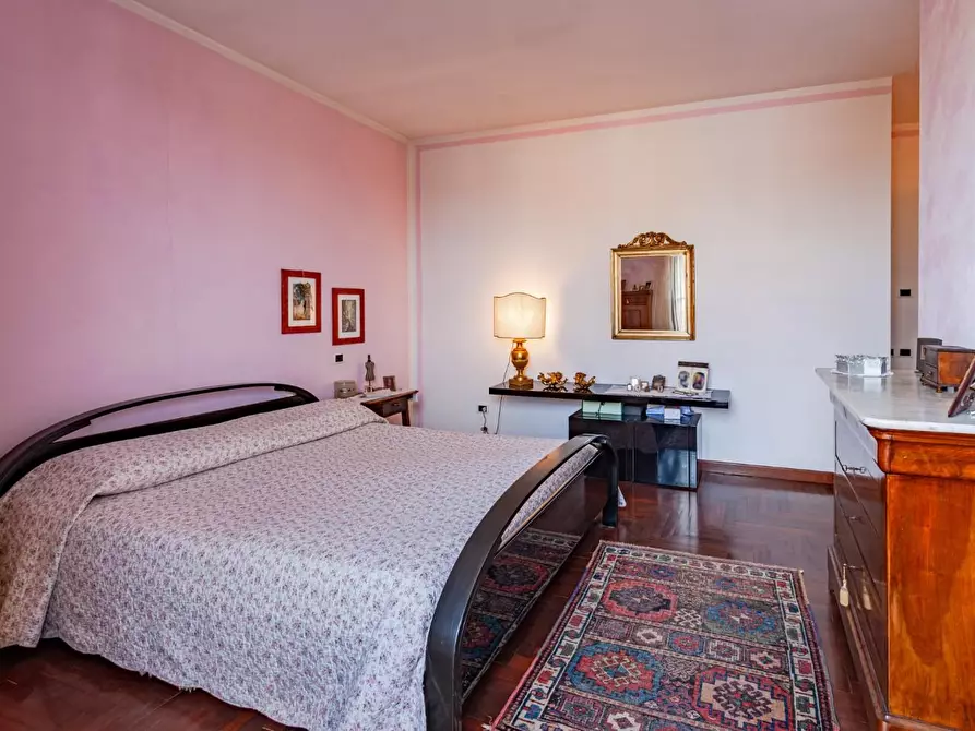 Immagine 42 di Villa in vendita  a San Giuliano Terme