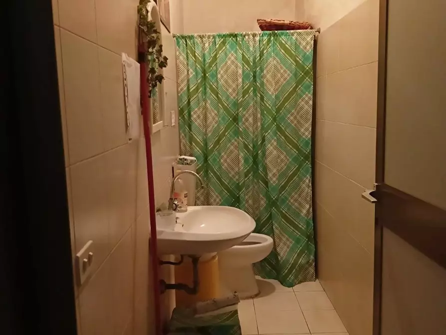 Immagine 9 di Attività commerciale in vendita  a Cascina