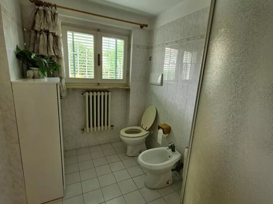 Immagine 15 di Appartamento in vendita  a Campiglia Marittima