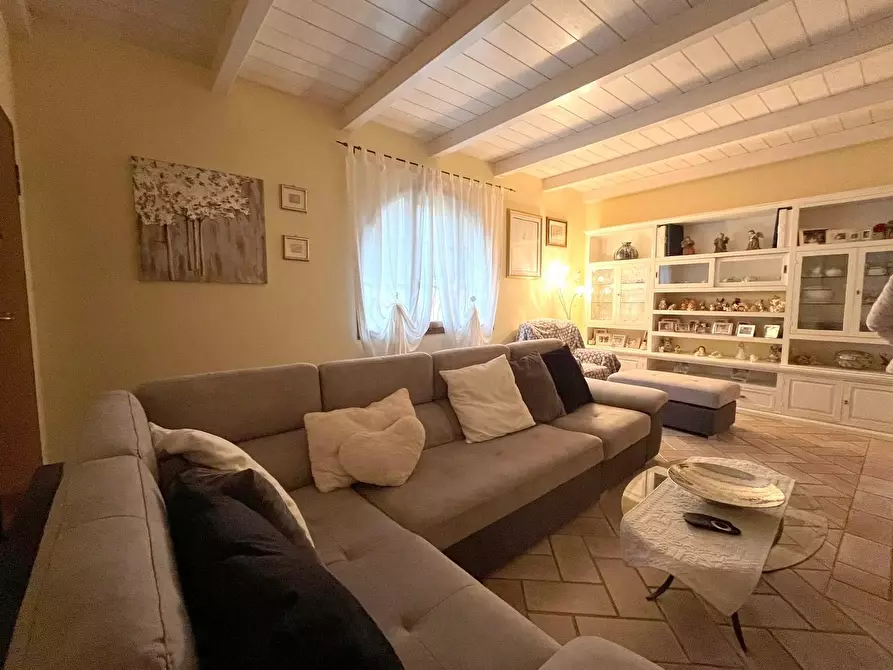 Immagine 26 di Villa in vendita  a Seravezza