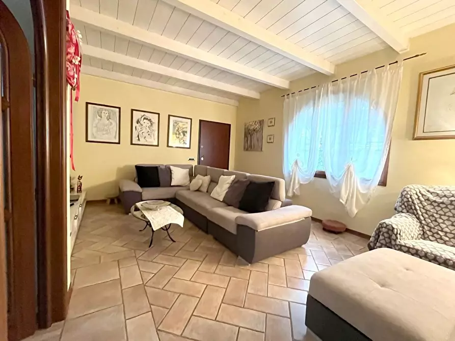 Immagine 27 di Villa in vendita  a Seravezza