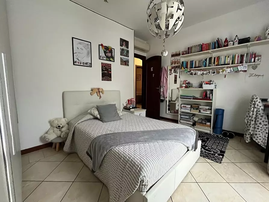 Immagine 38 di Villa in vendita  a Seravezza