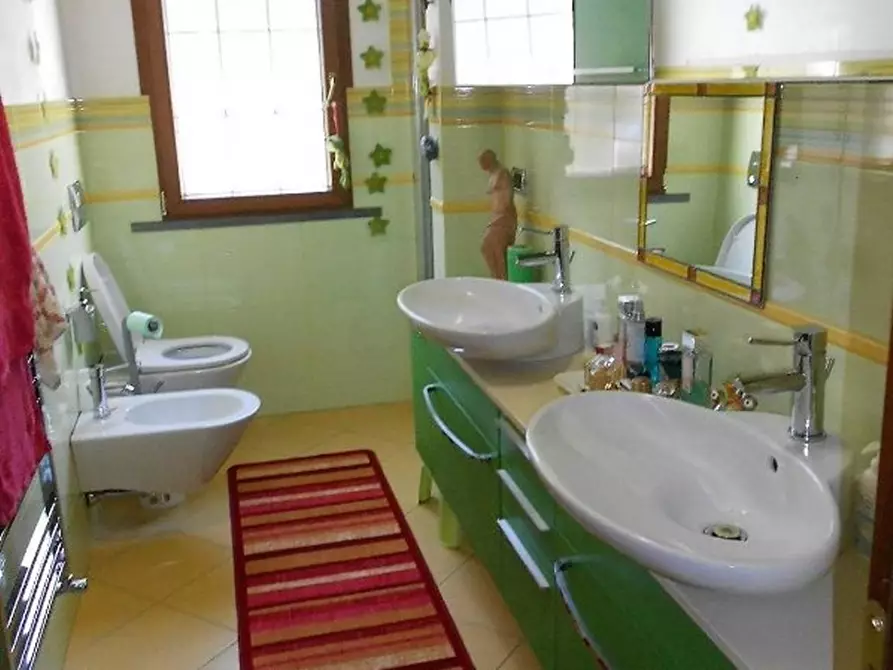 Immagine 42 di Villa in vendita  a Seravezza