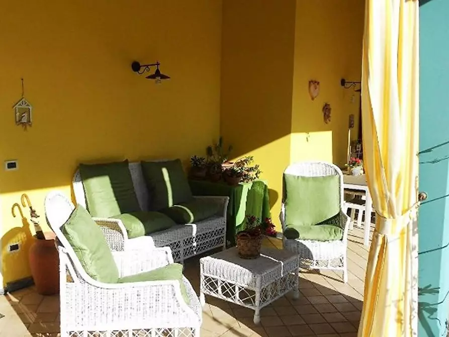 Immagine 17 di Villa in vendita  a Seravezza