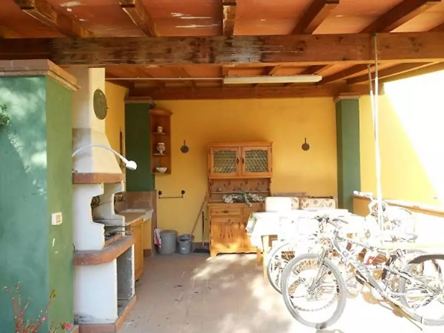 Immagine 13 di Villa in vendita  a Seravezza