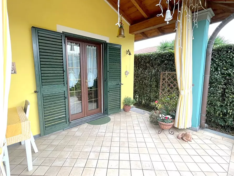 Immagine 35 di Villa in vendita  a Seravezza