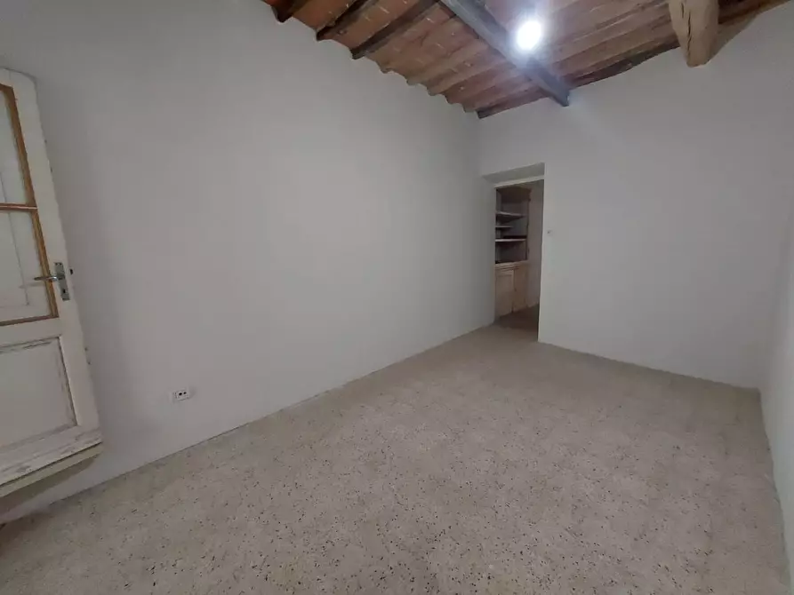 Immagine 11 di Appartamento in vendita  a Buti