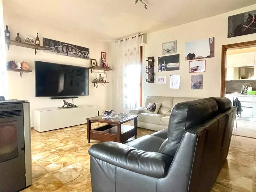 Immagine 4 di Casa bifamiliare in vendita  a Monteroni D'arbia