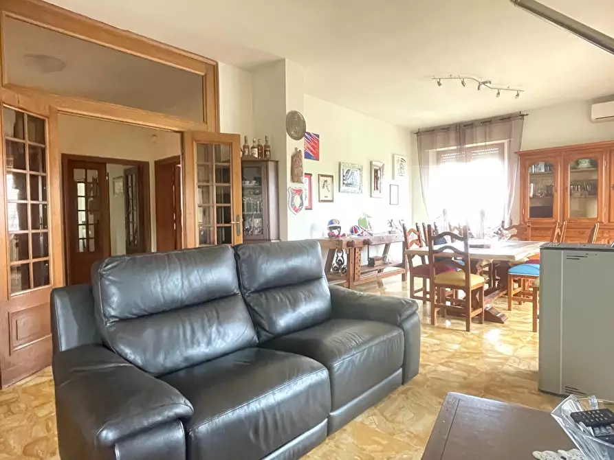 Immagine 1 di Casa bifamiliare in vendita  a Monteroni D'arbia