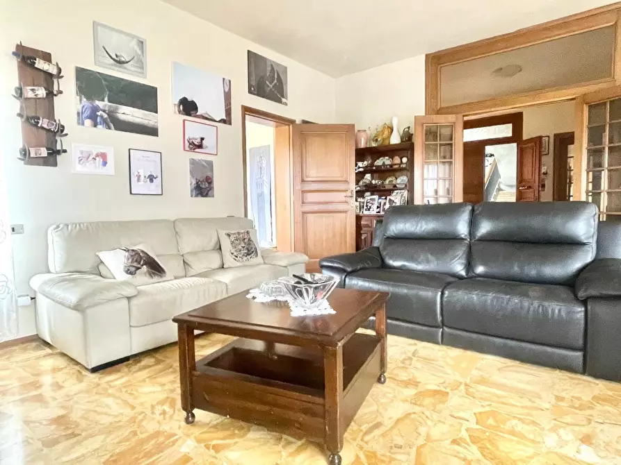 Immagine 2 di Casa bifamiliare in vendita  a Monteroni D'arbia