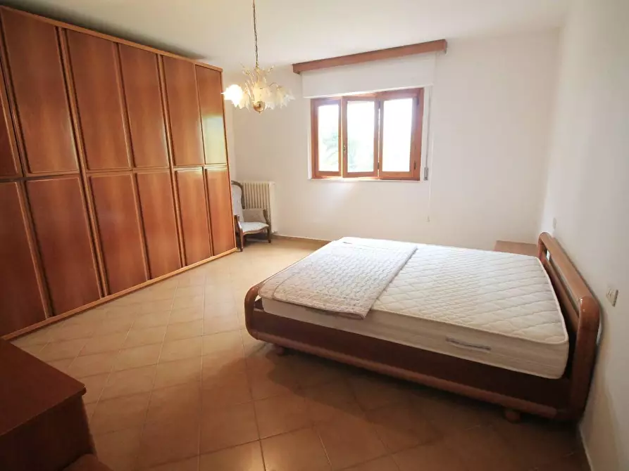 Immagine 23 di Casa colonica in vendita  a Empoli