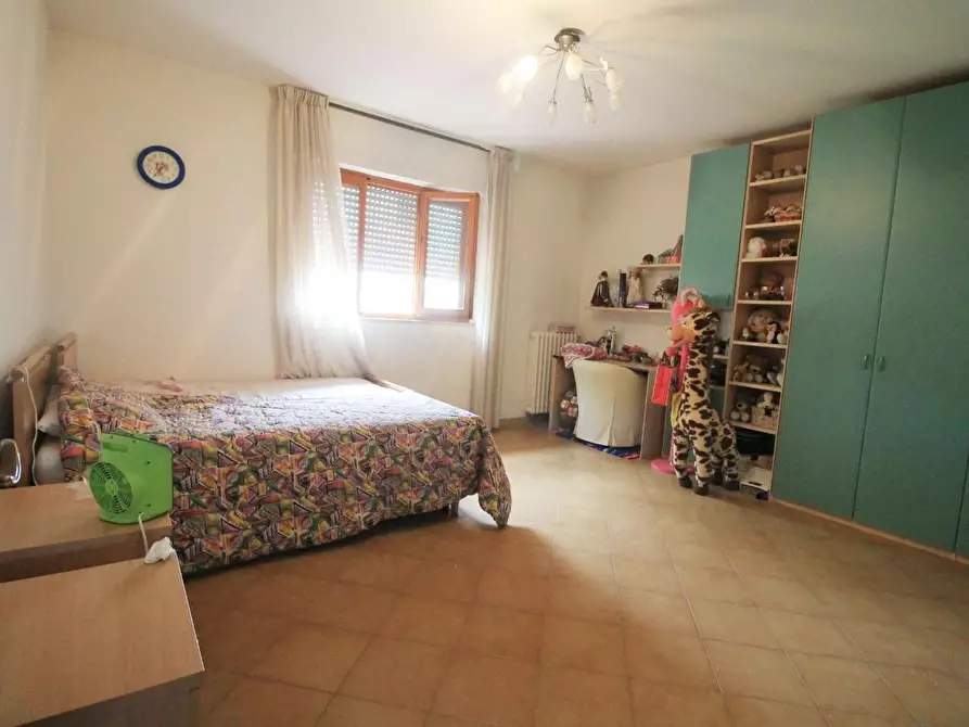 Immagine 21 di Casa colonica in vendita  a Empoli