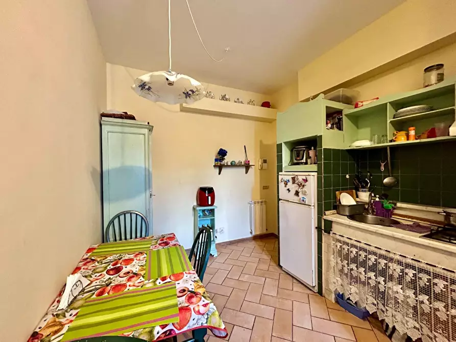 Immagine 2 di Appartamento in vendita  a Siena